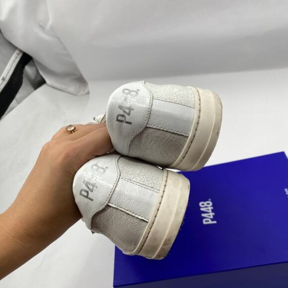🛍️‎ P448 John Fiore White Lace Sneakers - Picture 4 of 6